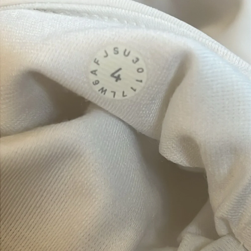 Lululemon Athletica Anew White Perforated Laser Cut Crop Legging Pants
